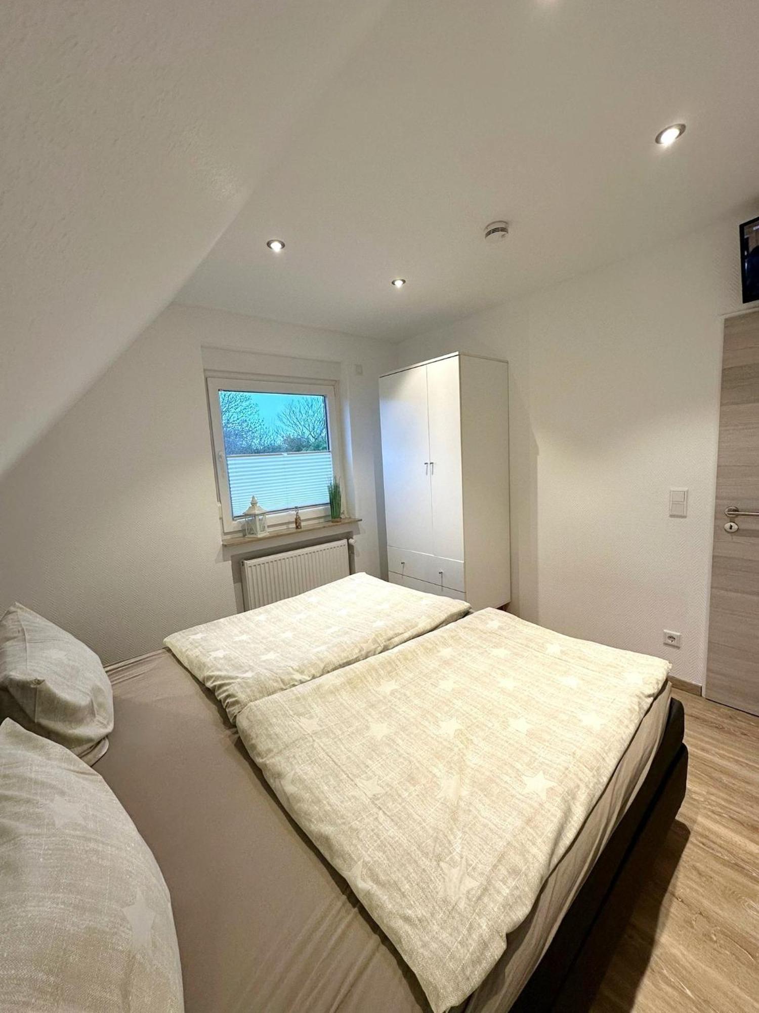 Ferienwohnung Haus Boje "Knurrhahn" Neuharlingersiel Buitenkant foto